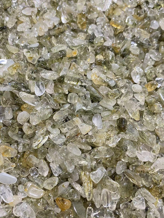 Green rutilated quartz chips