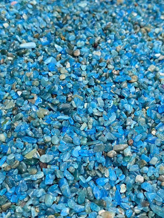 Blue apatite chips