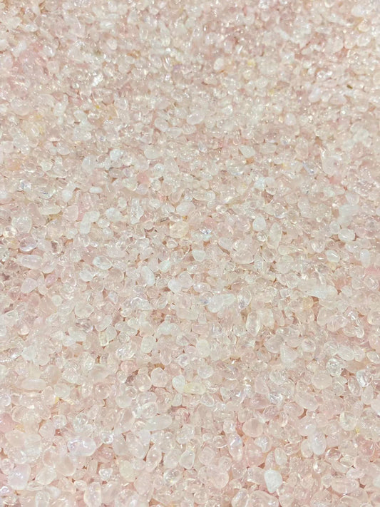 Rose quartz chips