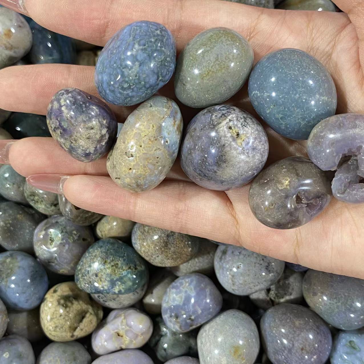 Grape agate tumbles